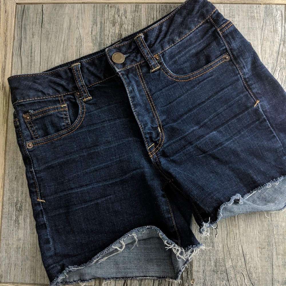 American Eagle cut off shorts dark wash